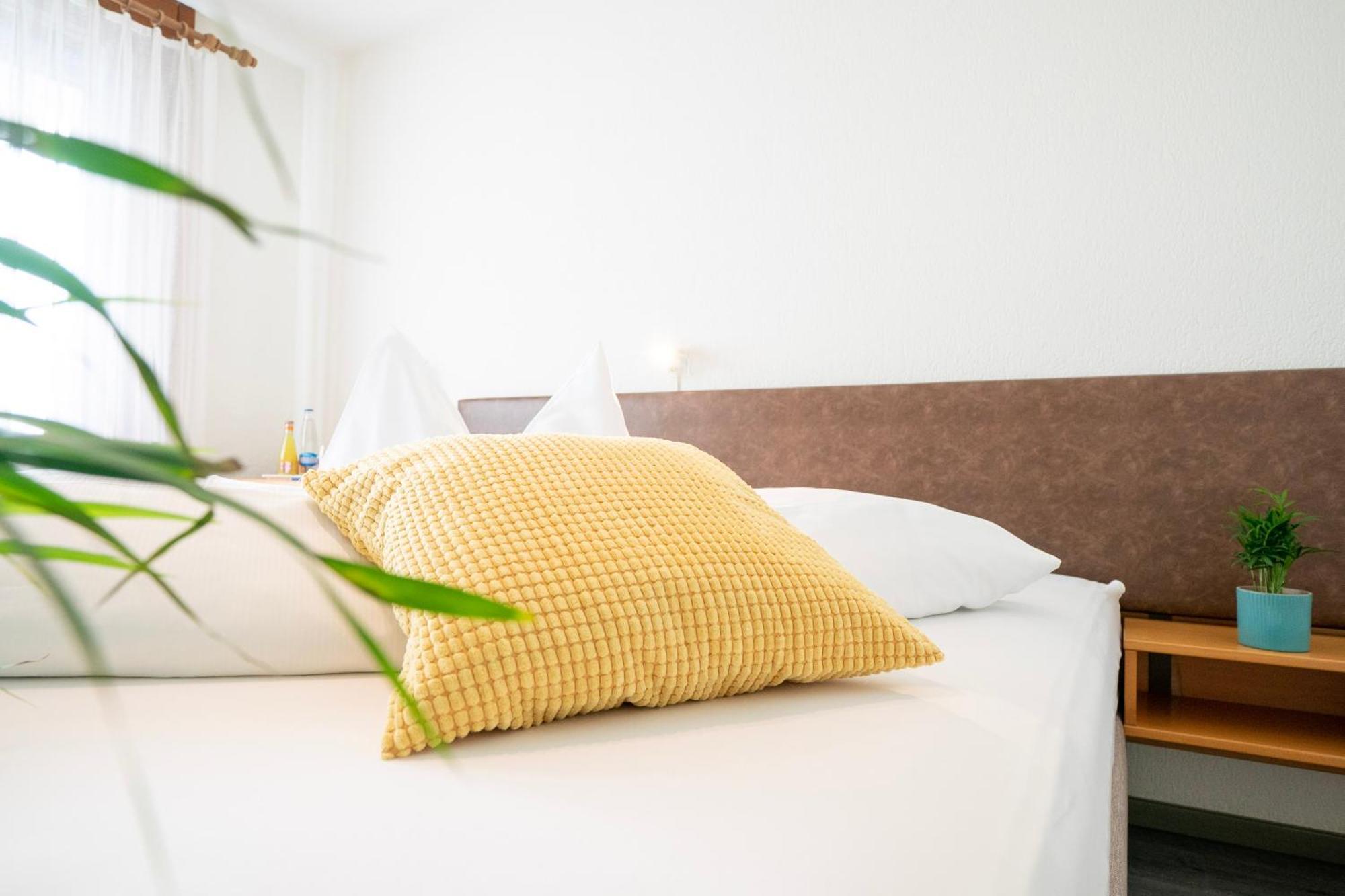 Hotel Sonne - Self Check-In Schwarzenburg Luaran gambar